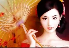 Model Holly Morgan ram its cap