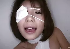 Guys spy on bare chicks on the sea