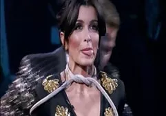 Zrelochka seduced on fucking young stallion