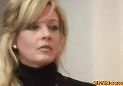 Pretty woman wanted to please the new friend oral sex