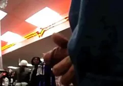 Skinny girl sucks penis and gives lick vagina