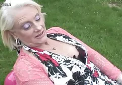 Woman shoots her lovely boobs on the phone