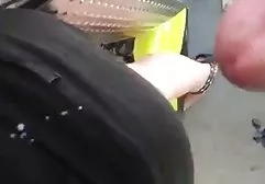 Daniela started up and chpokula herself a strap-on at work