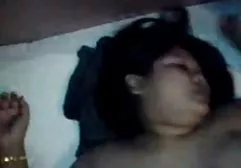 Dark-haired masseuse gives the client an unforgettable blowjob