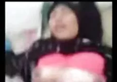 Double penetration into a sexy bride