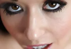 Beautiful girl invited her colleague to visit and had sex with him