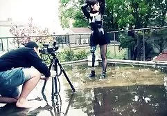 Blonde in stockings gets a point from Negro