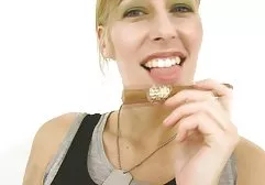 Hardly grabbed his girlfriend and filmed on camera