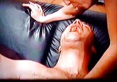 Russian teenagers have gay threesome